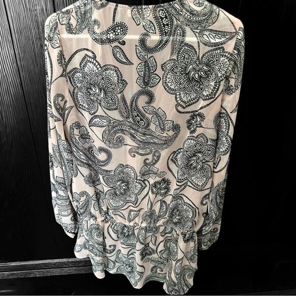 Boston Proper NWOT Sheer Pink Black White Blouse absolutely Gorgeous Size Small - Picture 5 of 6